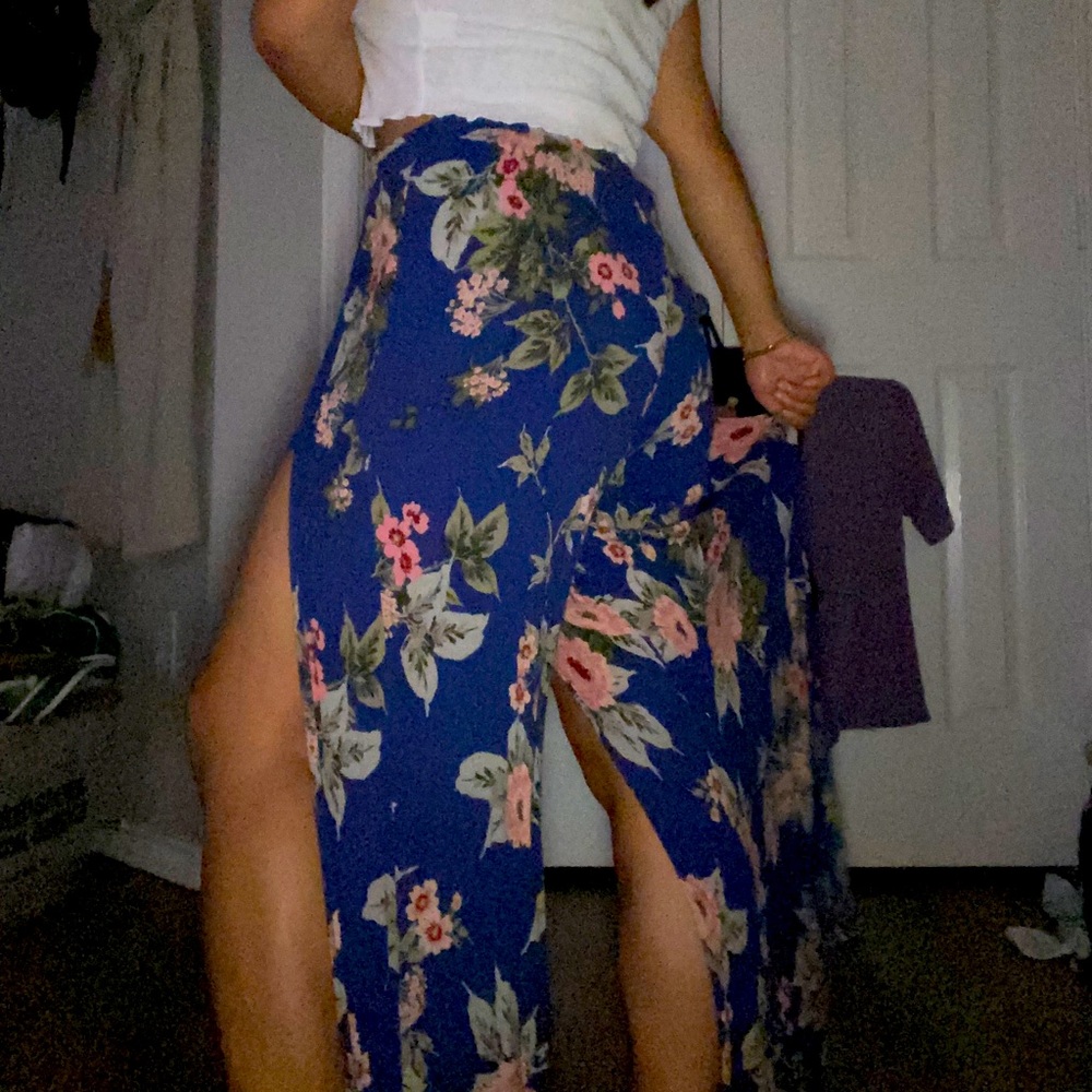 Charlotte Russe Open-Leg Bottoms